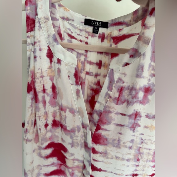 NWOT NYDJ Sleeveless Pintuck Blouse - Picture 6 of 16